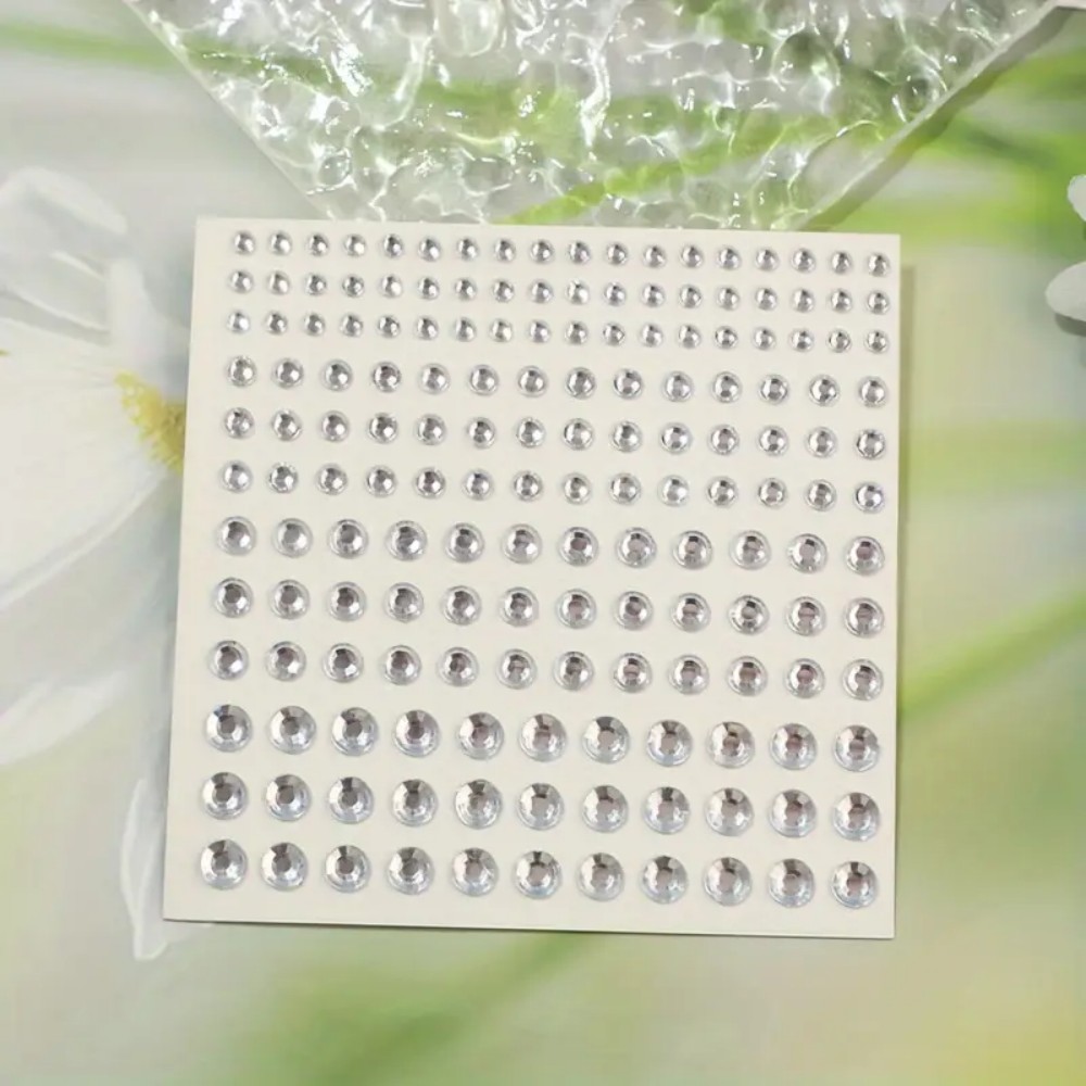165 stuks zelfklevende strasss - Rhinestone Nail Gem recensie en prijs